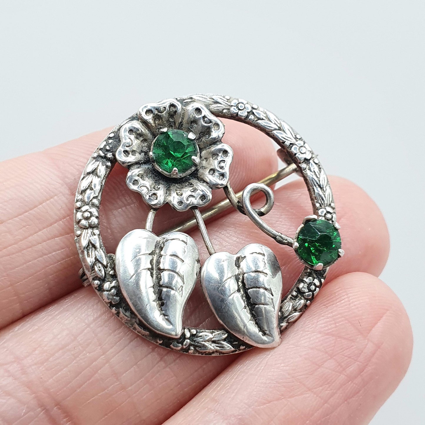 Antique Art Deco Sterling Silver Emerald Paste Flower Brooch Leaf Green Vintage Womens Unisex Mens Jewelry Jewellery