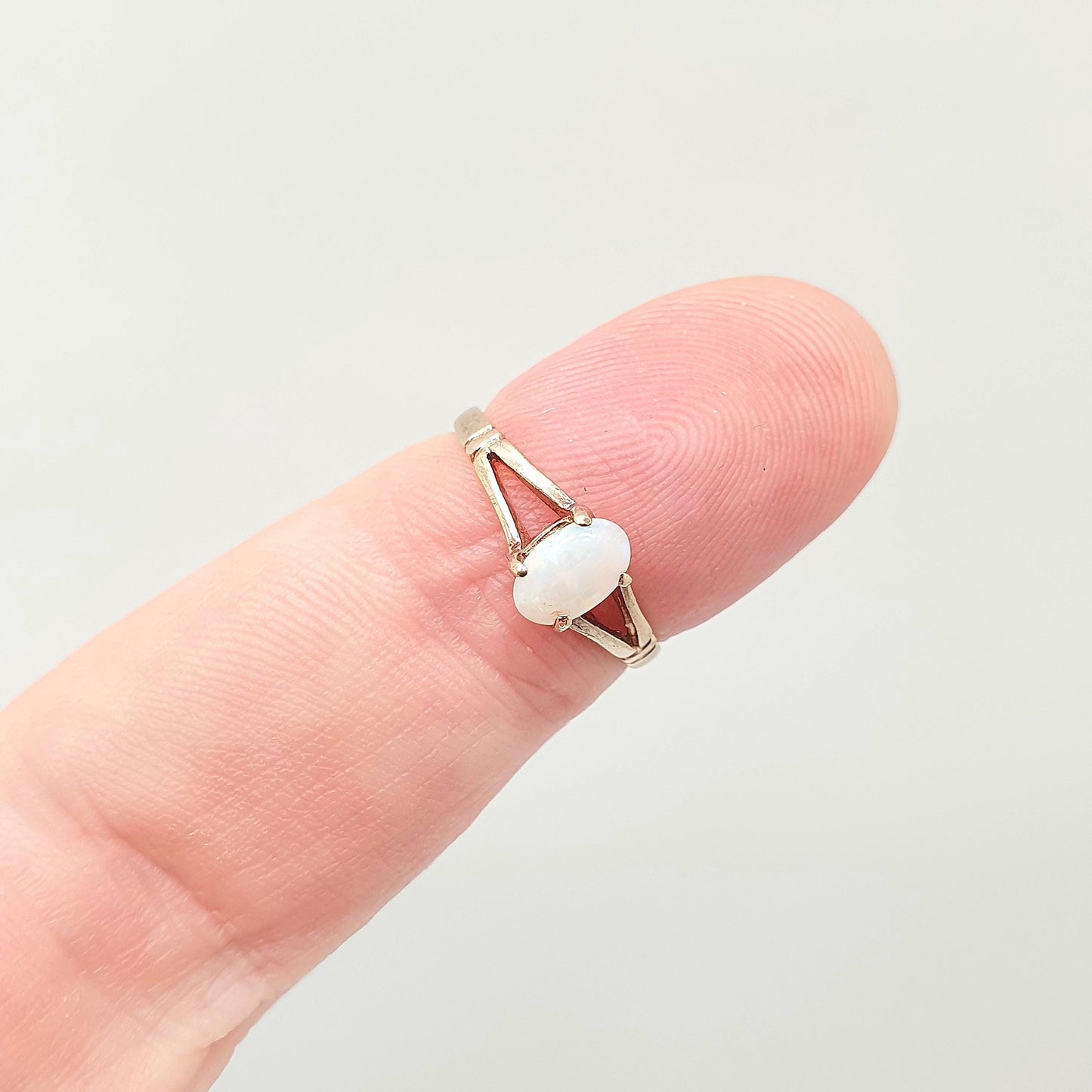 Vintage 9ct Gold Opal Ring White Solitaire Gemstone Pinky Pinkie Solid 9k Little Finger Hallmarked Jewelry Jewellery UK H 1/2 US 4