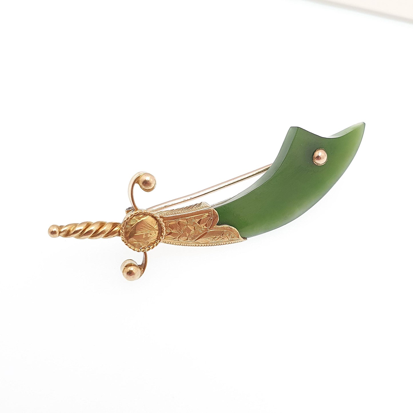 Antique 15ct Gold Scimitar New Zealand Jade Brooch Victorian Falchion Sword Solid 15 Carat 625 Nephrite Jadeite Jewellery Vintage Jewelry