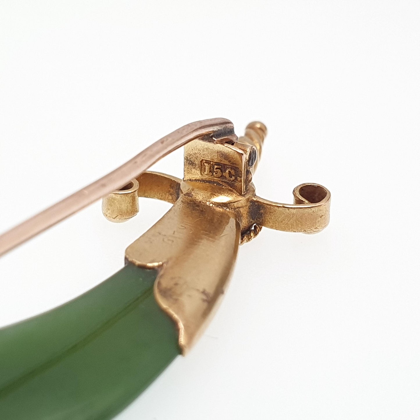 Antique 15ct Gold Scimitar New Zealand Jade Brooch Victorian Falchion Sword Solid 15 Carat 625 Nephrite Jadeite Jewellery Vintage Jewelry