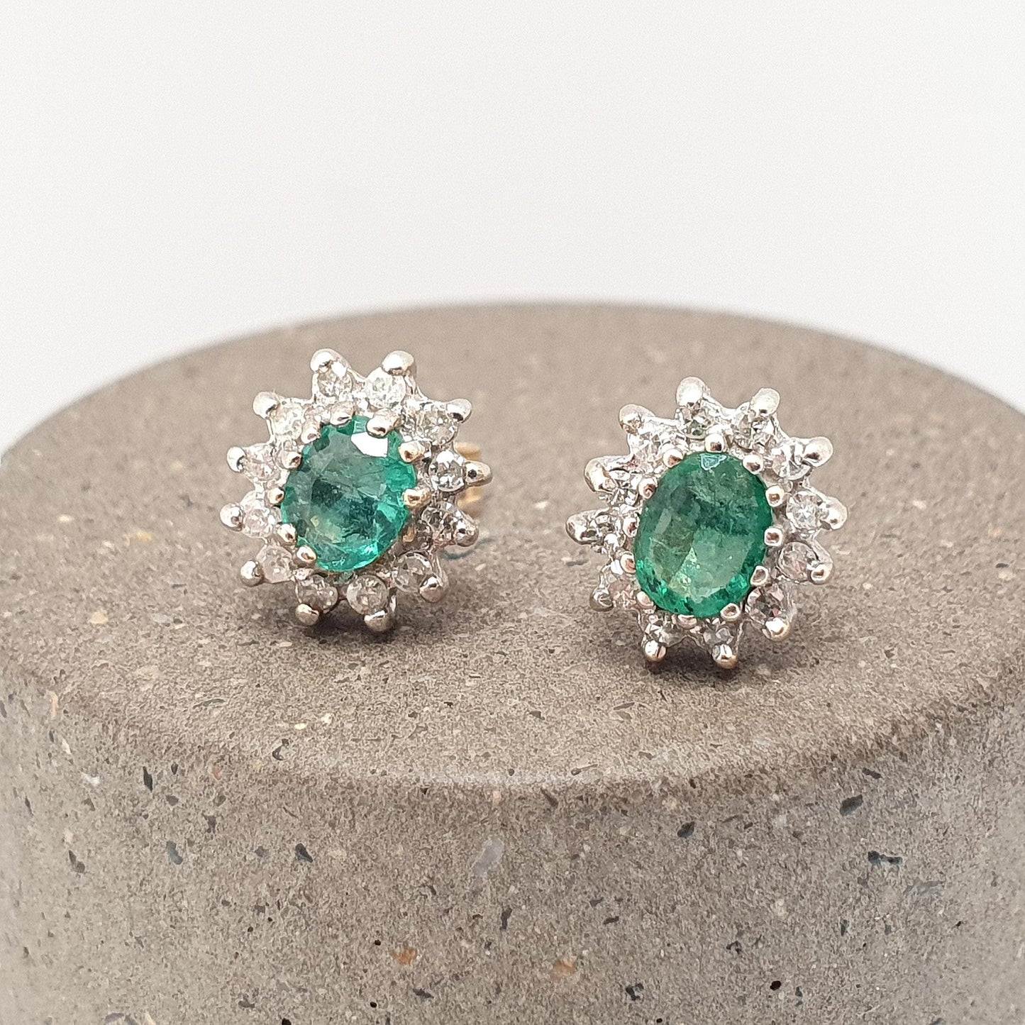 Vintage 9ct Gold Emerald & Diamond Stud Earrings Cluster Halo Solid 9k 375 Oval Cut Genuine Gemstone Jewelry Jewellery