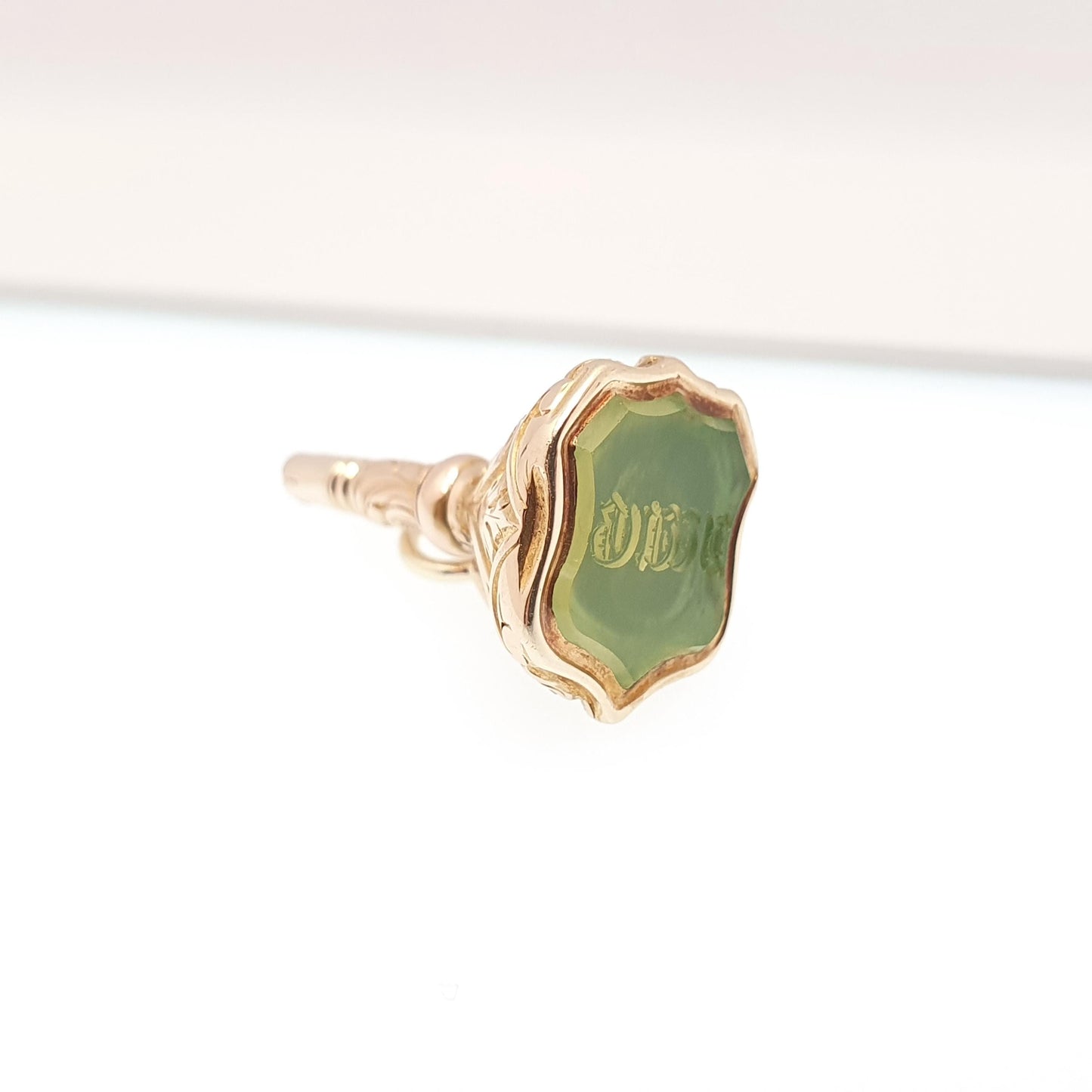 Antique 18ct Gold Intaglio Fob Pendant Necklace Victorian Lime Green Agate Gemstone Albert Solid 18k 750 Vintage Jewellery Jewelry