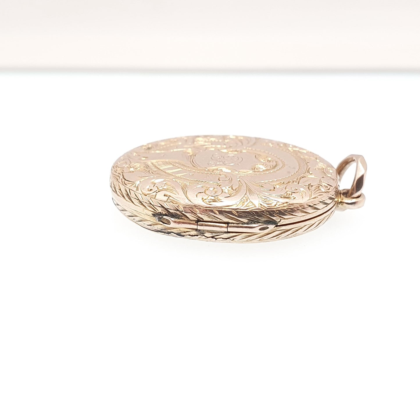 Antique Victorian Solid 9ct Gold Locket Large Oval Pendant Necklace Engraved Fine Estate 375 9k Photo Vintage Jewelry Jewellery