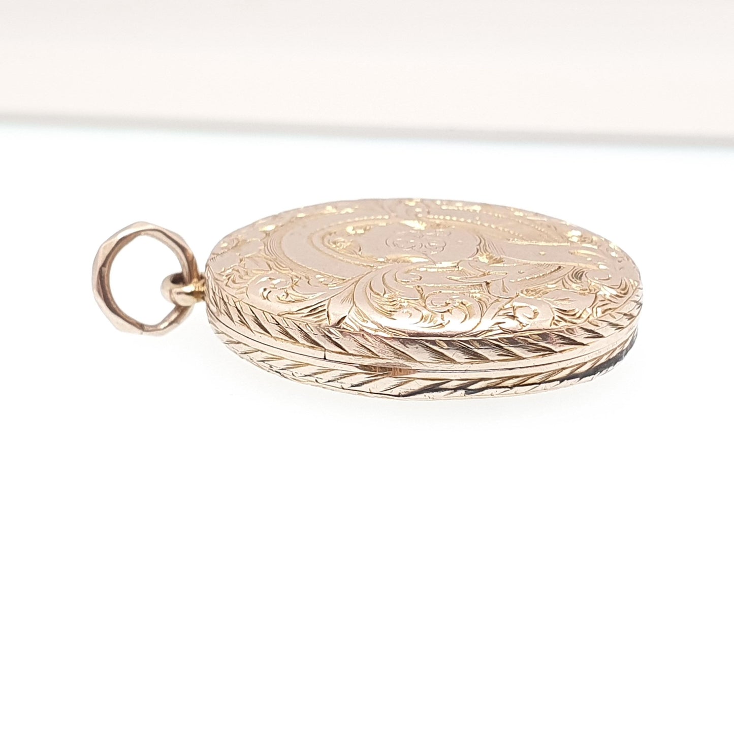 Antique Victorian Solid 9ct Gold Locket Large Oval Pendant Necklace Engraved Fine Estate 375 9k Photo Vintage Jewelry Jewellery