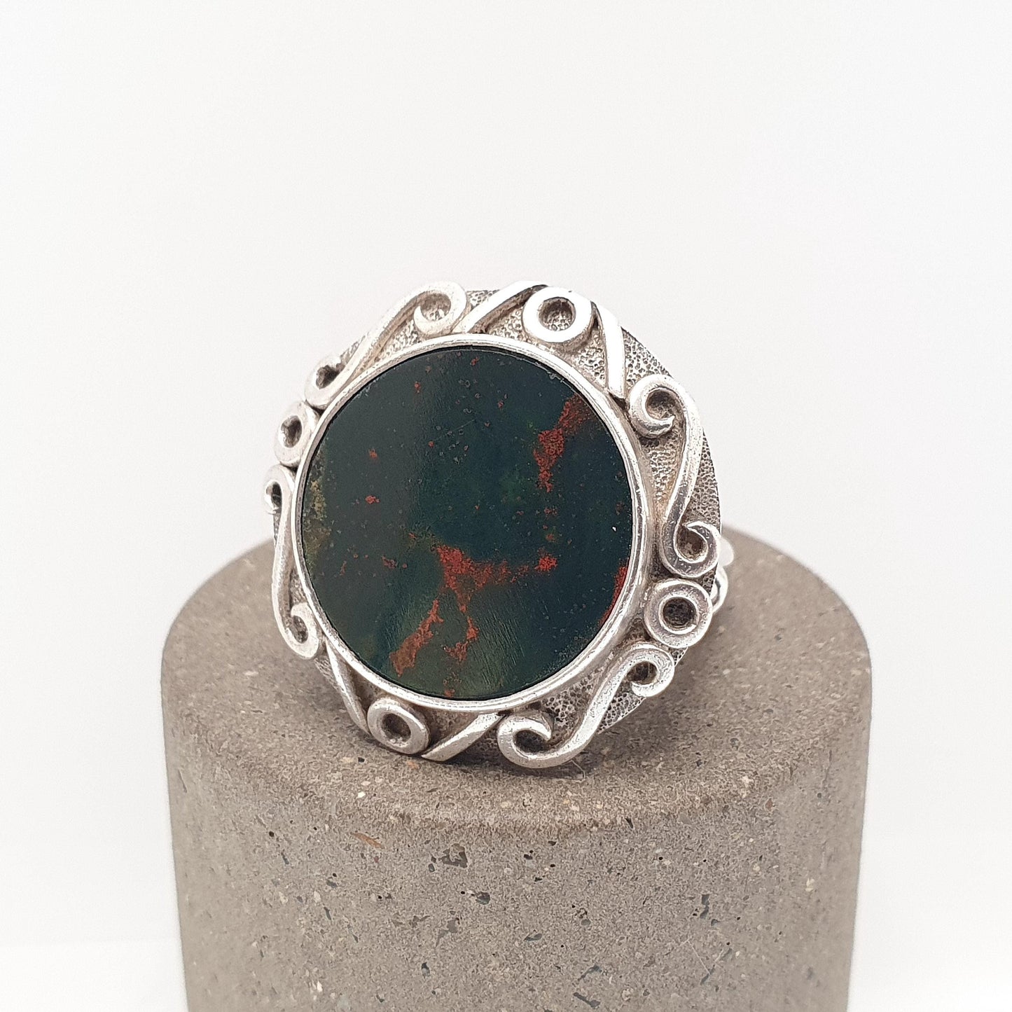 Antique Solid Silver Bloodstone Ring Arts and Crafts Large Big Signet Chunky Genuine Agate Quartz Gemstone Vintage Jewelry Jewellery