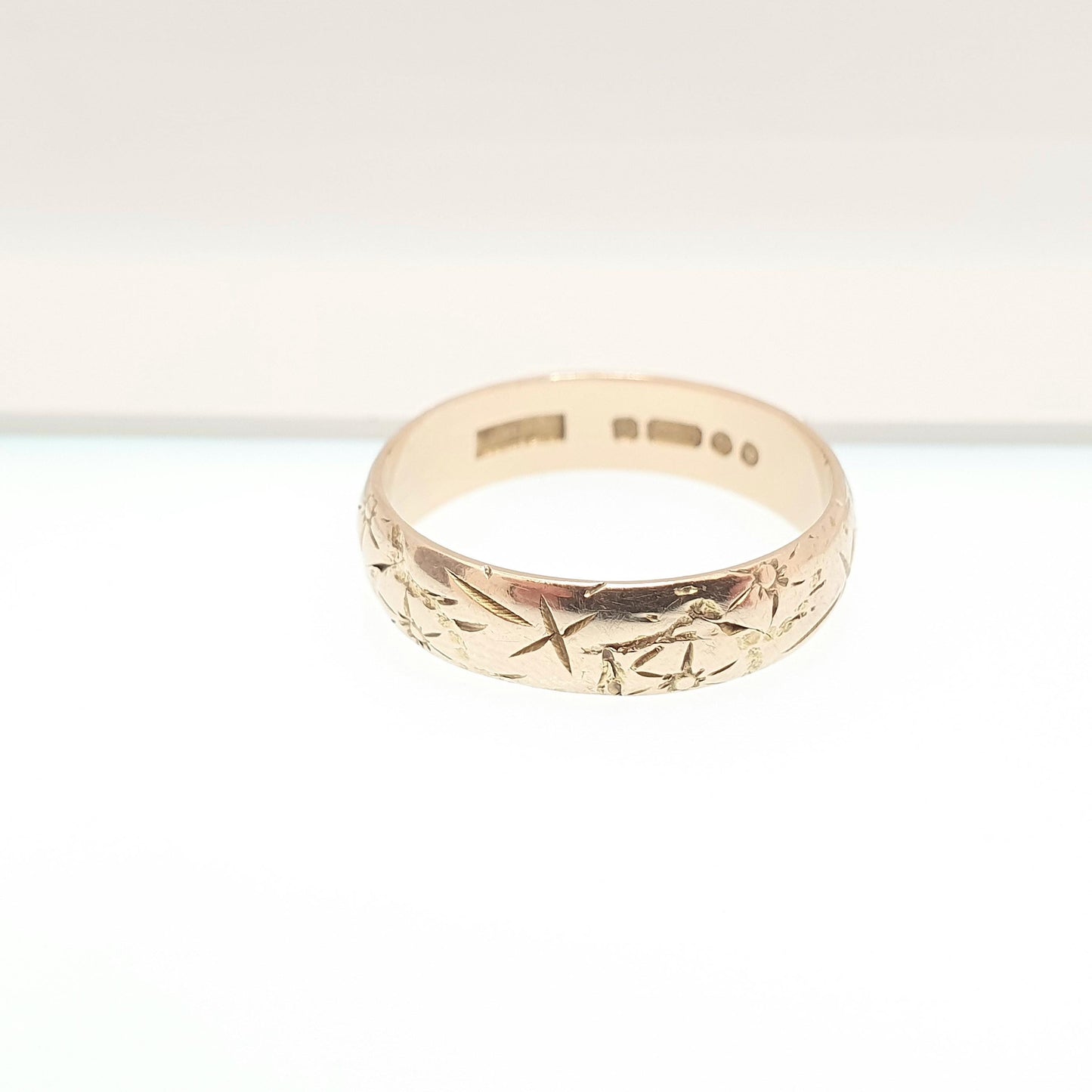 Vintage 9ct 9k Gold Band Ring Star and Sun Style Pattern Wide Stacking Stacker 1971 Hallmarked Solid 375 Womens Jewelry Jewellery