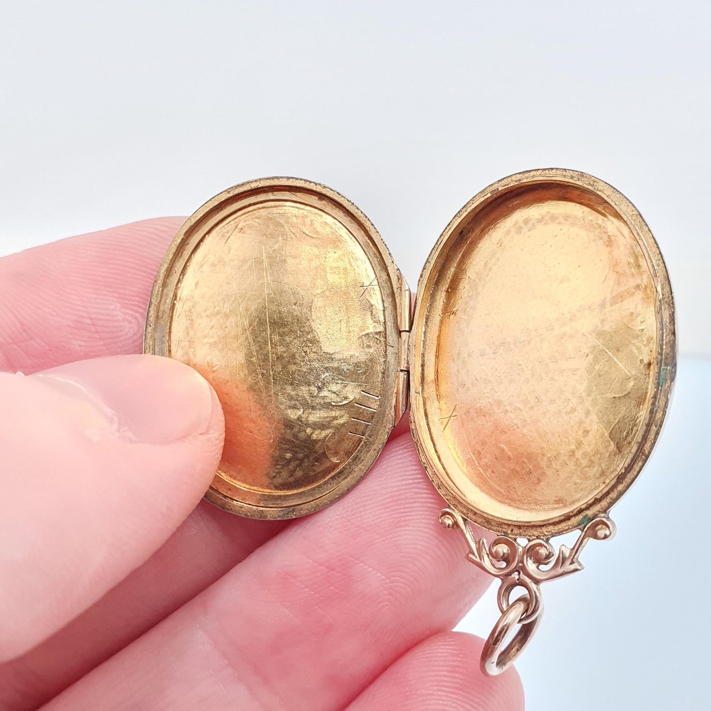 Antique 9ct Rose Gold Locket Large Oval Solid 9k 9kt Back and Front Chequered Engraved Pendant Necklace Jewelry Womens Jewellery