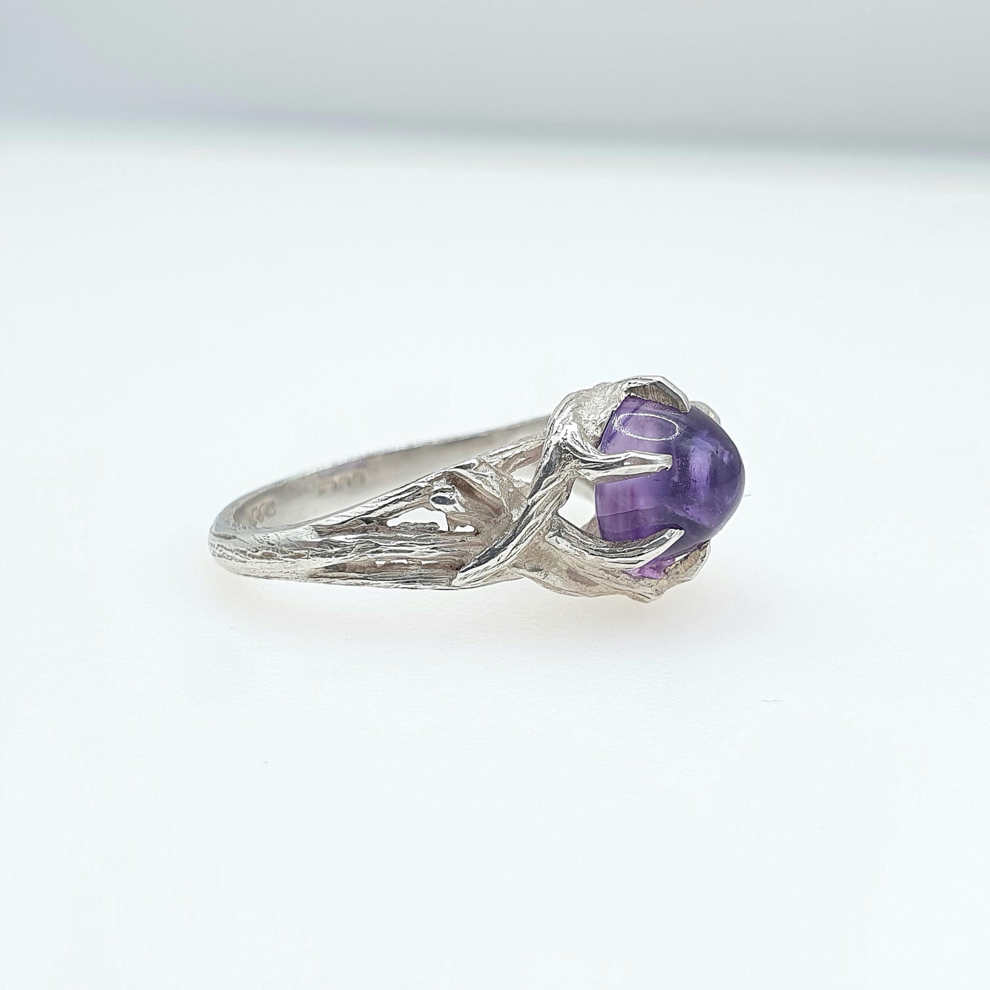 Vintage Sterling Silver Amethyst Ring Clawed Style Setting 1970 Hallmark Dome Purple Quartz Gemstone UK M US 6.25
