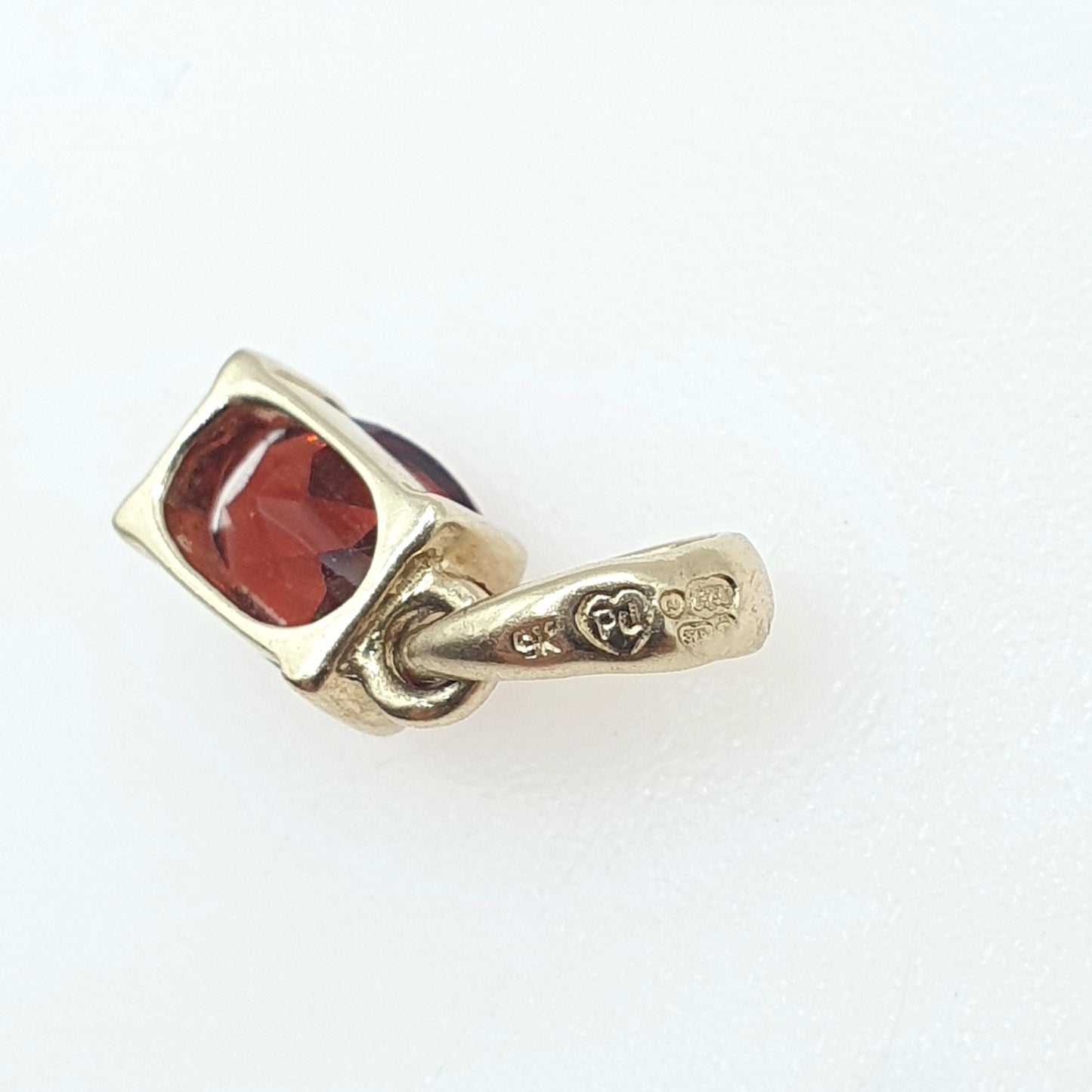 Vintage 9ct Gold Garnet Pendant Small Petite Oval Cut Solid 9k 9kt Pyrope Gemstone Tiny Cute Gift Womens Jewellery Jewelry