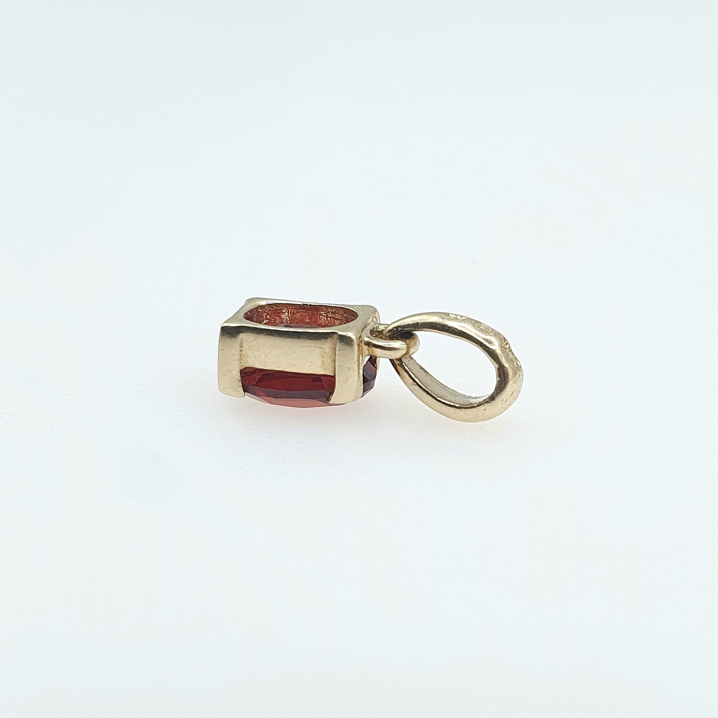 Vintage 9ct Gold Garnet Pendant Small Petite Oval Cut Solid 9k 9kt Pyrope Gemstone Tiny Cute Gift Womens Jewellery Jewelry