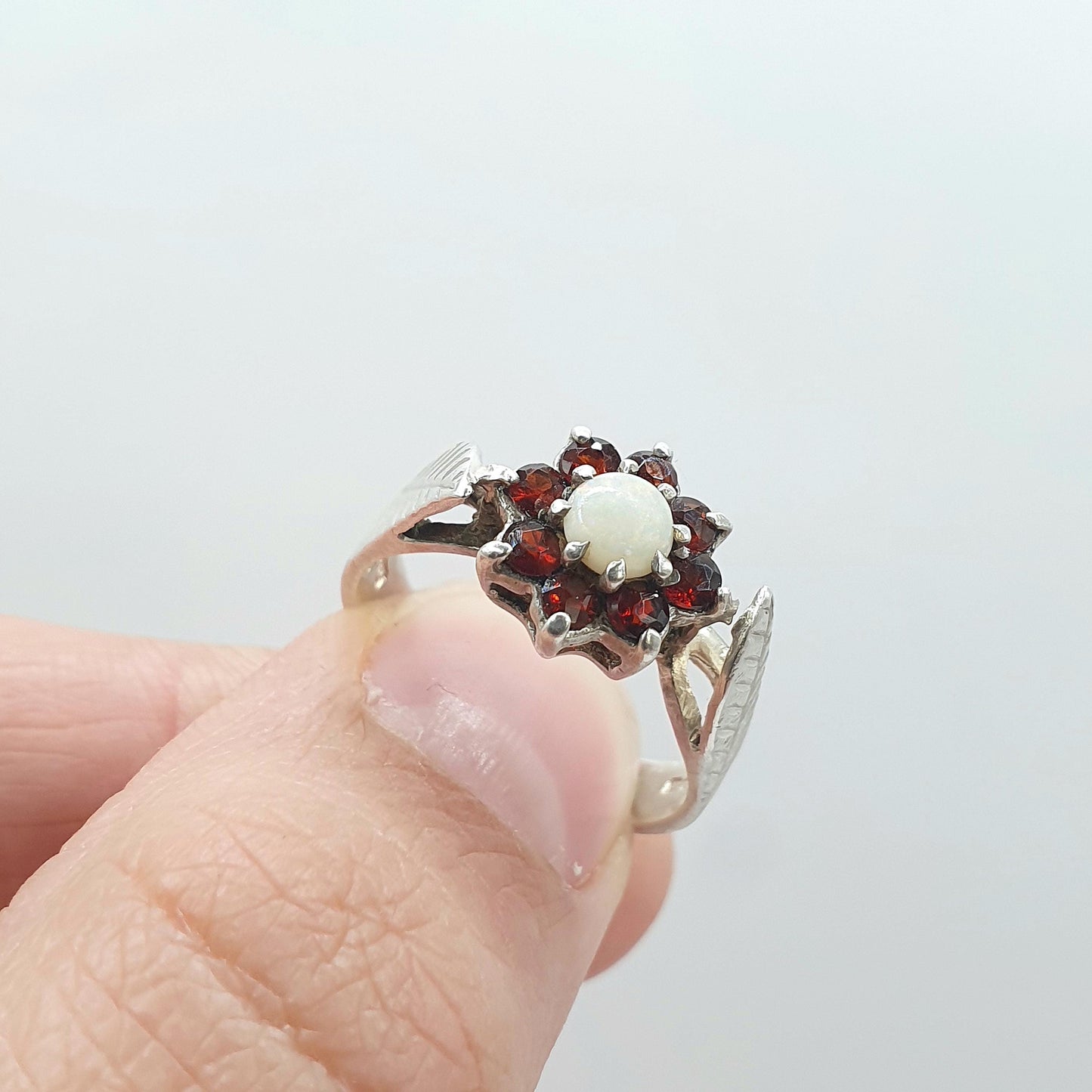 Vintage Sterling Silver Opal Garnet Ring Cluster Halo Leaf Shoulders Genuine Gemstones Womens Jewelry Jewellery UK M.5 US 6.5