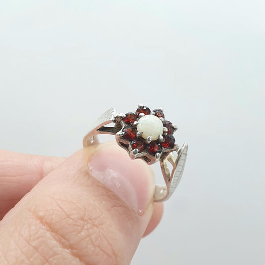 Vintage Sterling Silver Opal Garnet Ring Cluster Halo Leaf Shoulders Genuine Gemstones Womens Jewelry Jewellery UK M.5 US 6.5