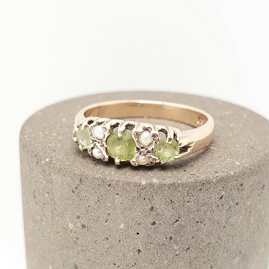 Vintage 9ct 9k Gold Olivine Peridot Ring Victorian Style Seed Pearl Trilogy 1992 Hallmarked Gemstone Stacker Stacking Jewelry Jewellery