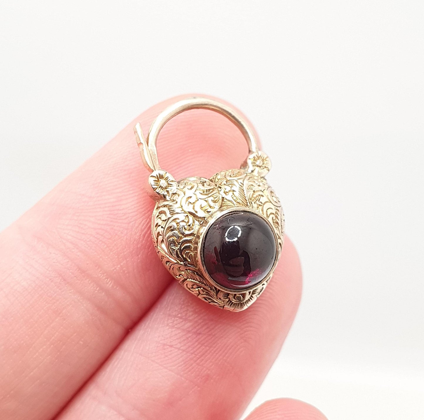 Antique Victorian 9ct Gold Garnet Padlock Clasp Hear Lock Charm Mourning Locket Engraved Necklace Lock Pendant Solid 9k 9kt Vintage