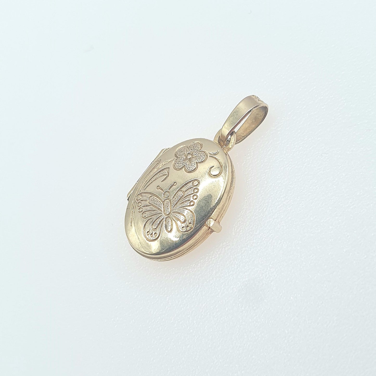 Vintage 9ct Gold Butterfly Locket All Solid 9k 9kt Insect Tiny Oval Necklace Photo Picture Pendant Retro Jewellery