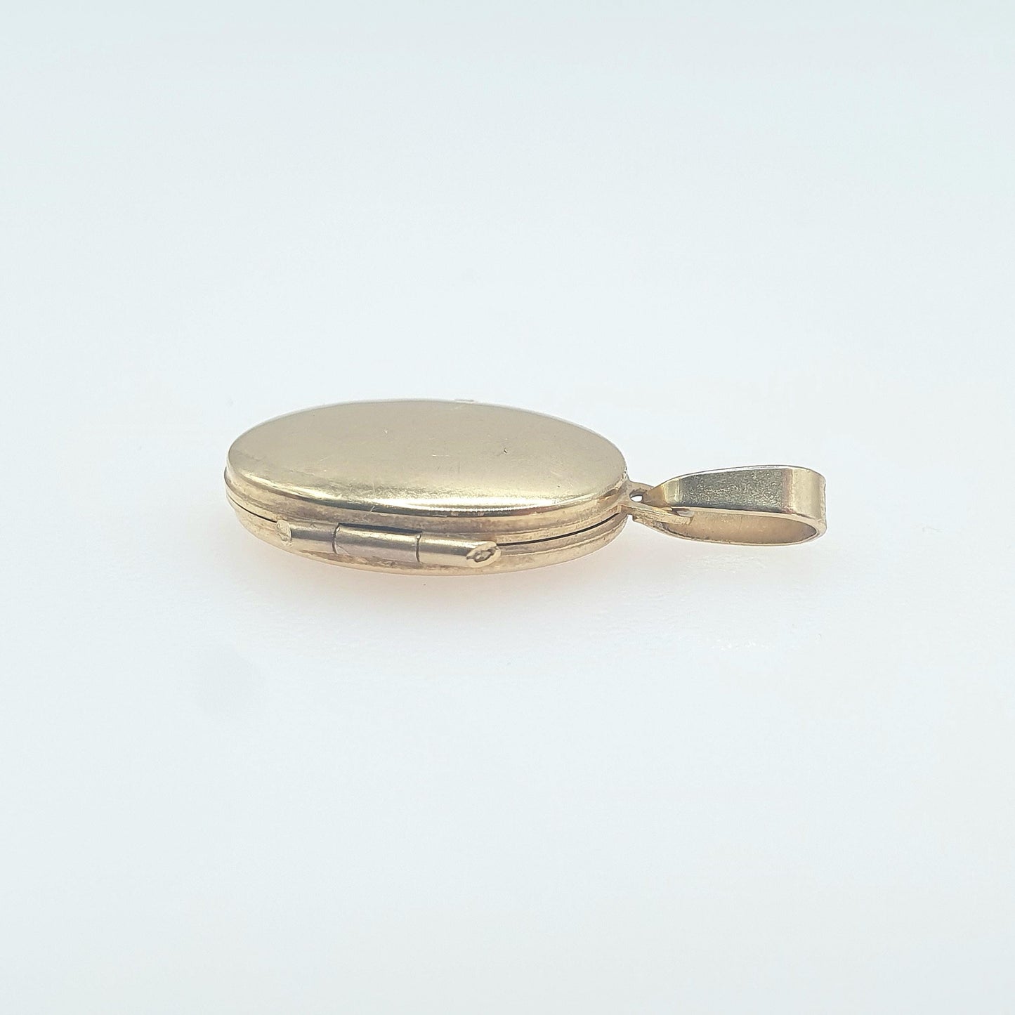 Vintage 9ct Gold Butterfly Locket All Solid 9k 9kt Insect Tiny Oval Necklace Photo Picture Pendant Retro Jewellery