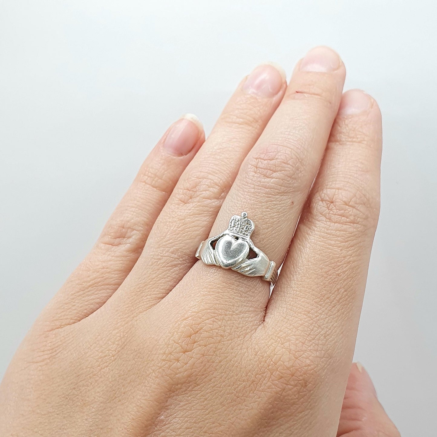 Vintage Sterling Silver Claddagh Ring Hear and Hands Irish Loyalty Friendship Celtic Mens Womens Jewelry Jewellery