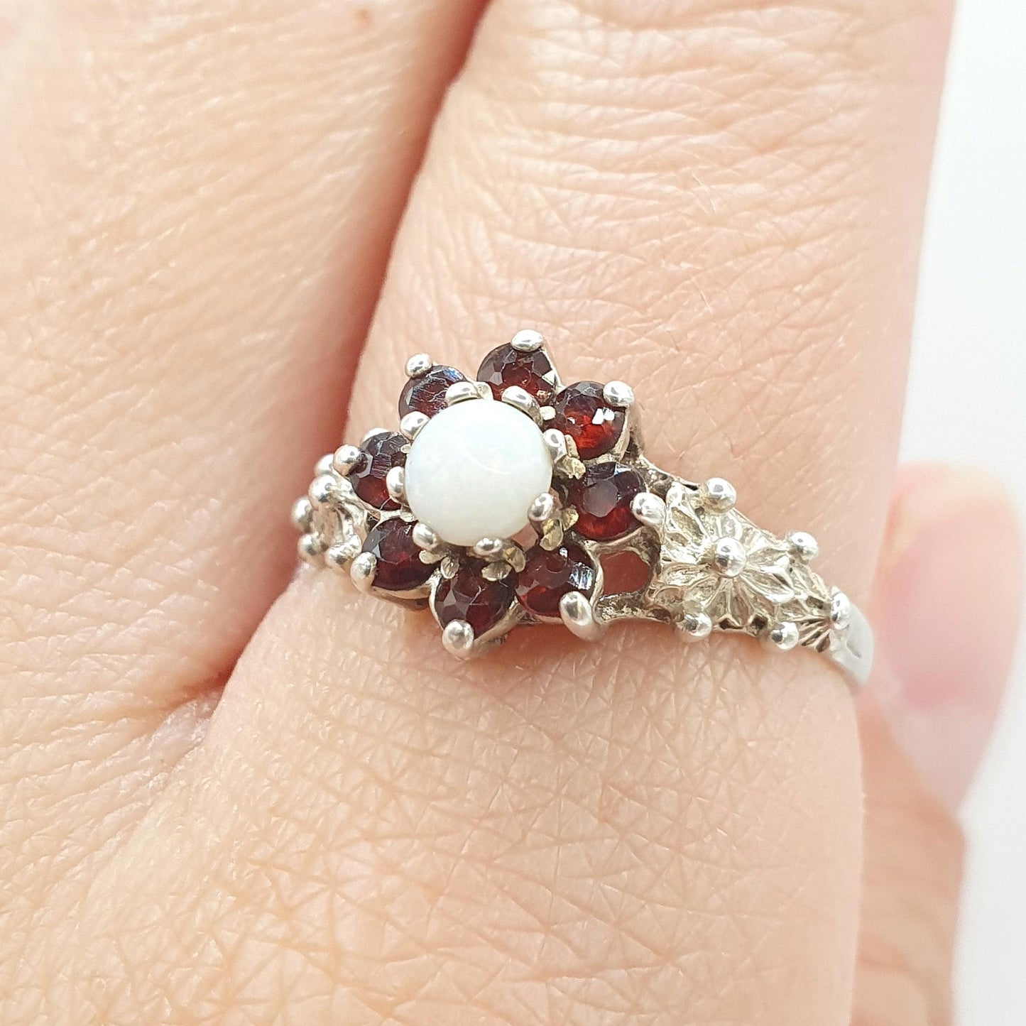 Vintage Sterling Silver Opal Garnet Ring Cluster Halo Genuine Gemstones Dimpled Shoulders Womens Girls Jewelry Jewellery UK Q US 8