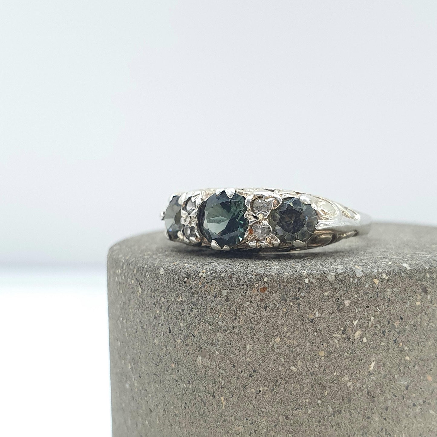 Vintage Sterling Silver Green Spinel & White Quartz Ring Gypsy Style Sparkly Retro Womens Girls Jewellry Jewelry UK L US 5.75