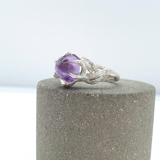Vintage Sterling Silver Amethyst Ring Clawed Style Setting 1970 Hallmark Dome Purple Quartz Gemstone UK M US 6.25
