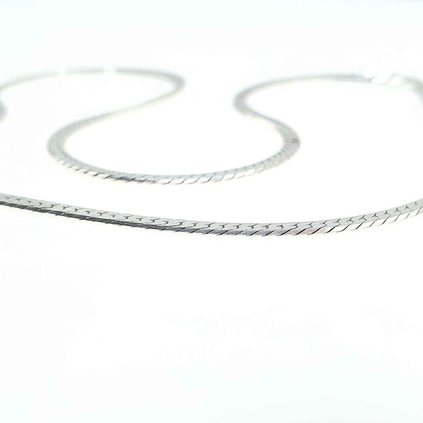 Vintage Sterling Silver Flat Snake Link Chain Necklace Woven 3.89g 40cm Solid 925 Jewellery Jewelry