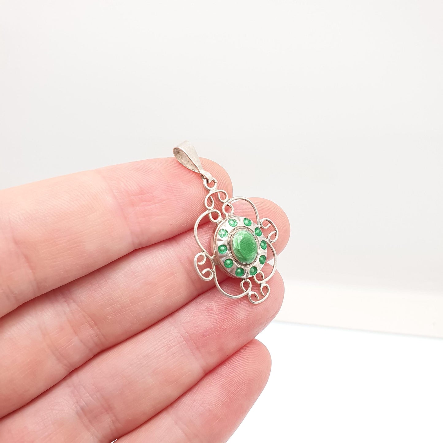 Antique Solid Silver Enamel Pendant Art Nouveau Necklace Green Champleve Arts and Crafts Flower Shape Hanging Vintage Jewellery Jewelry