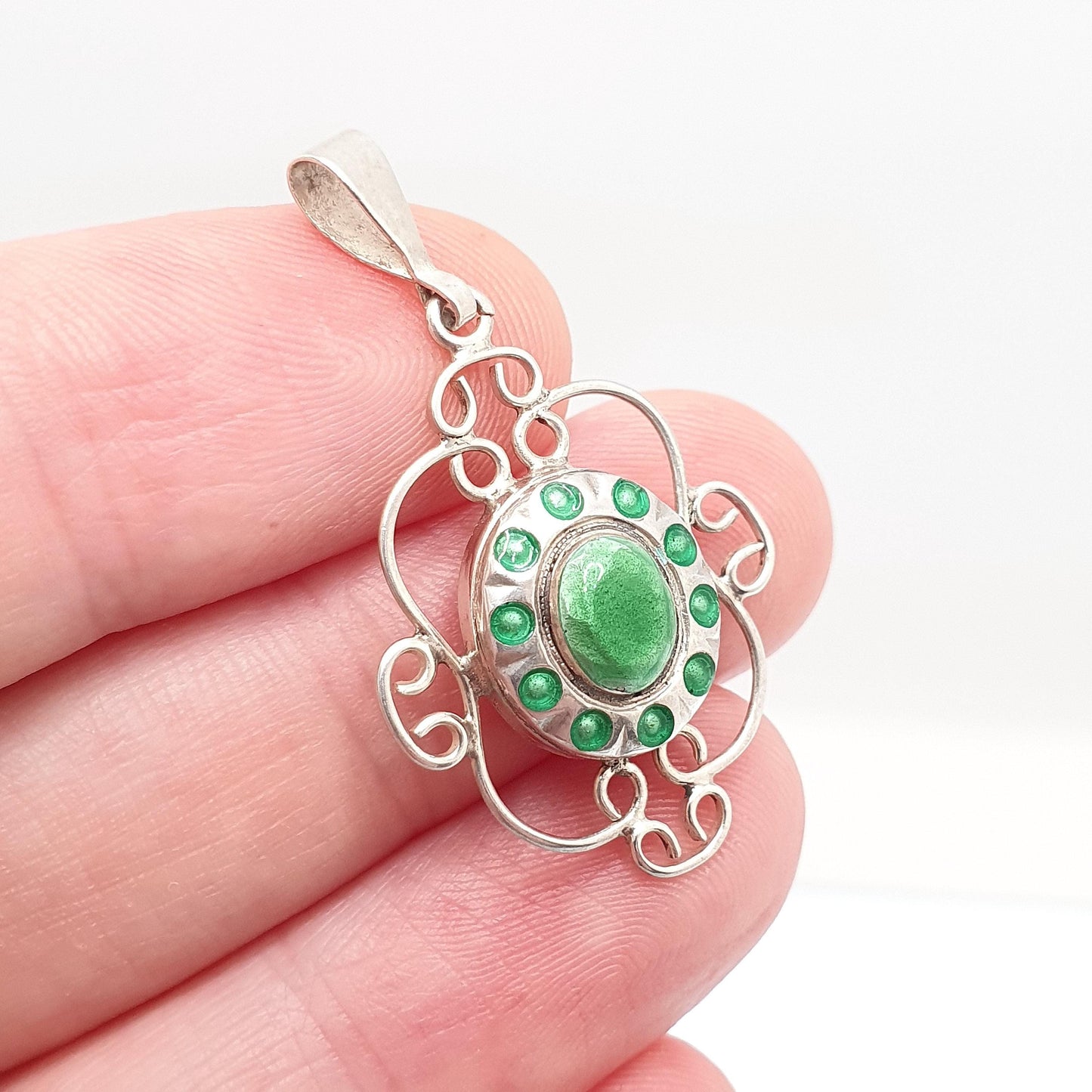 Antique Solid Silver Enamel Pendant Art Nouveau Necklace Green Champleve Arts and Crafts Flower Shape Hanging Vintage Jewellery Jewelry