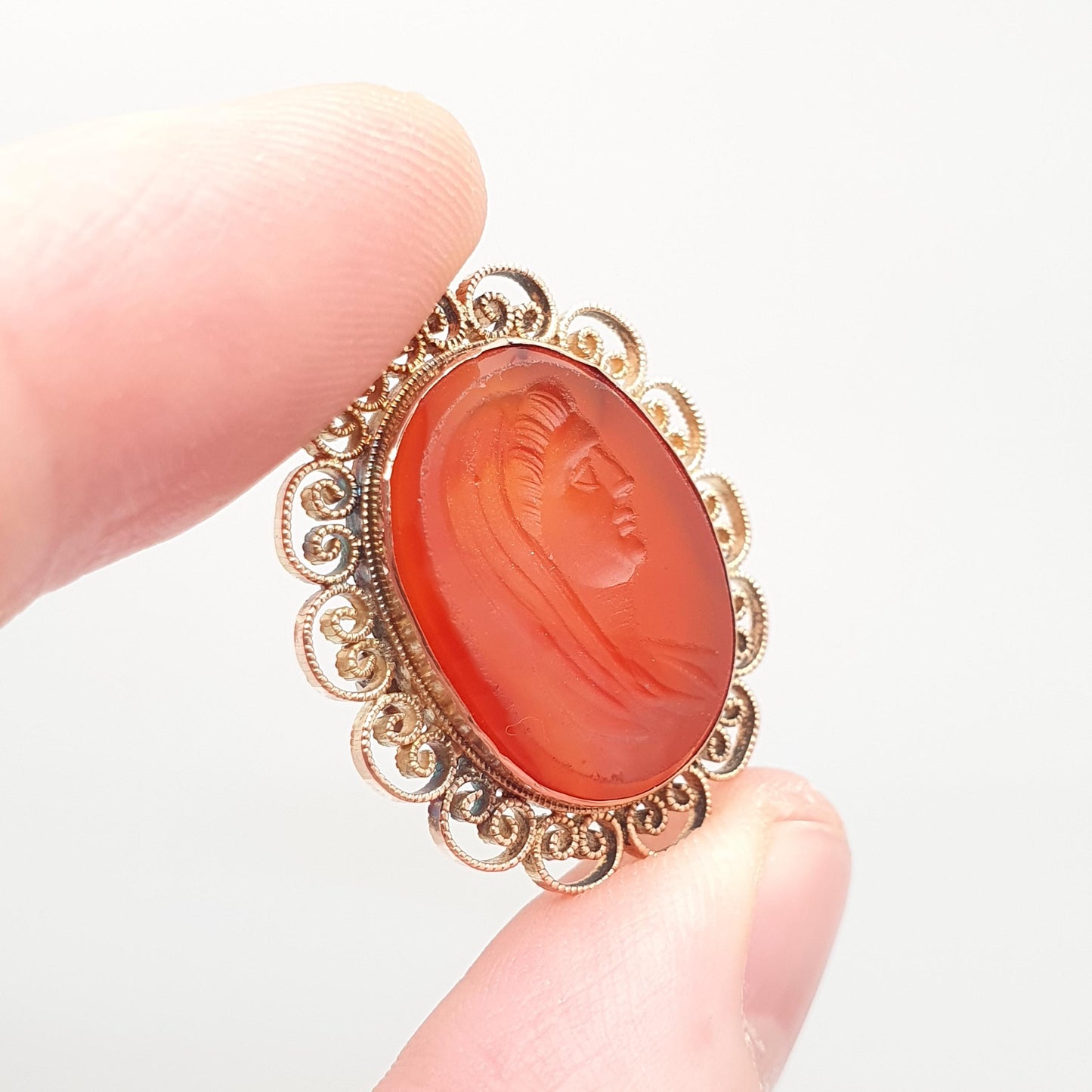 Antique Victorian 9ct Gold Virgin Mary Intaglio Brooch Pin Carnelian Gemstone Solid 9k 9kt Mother Vintage