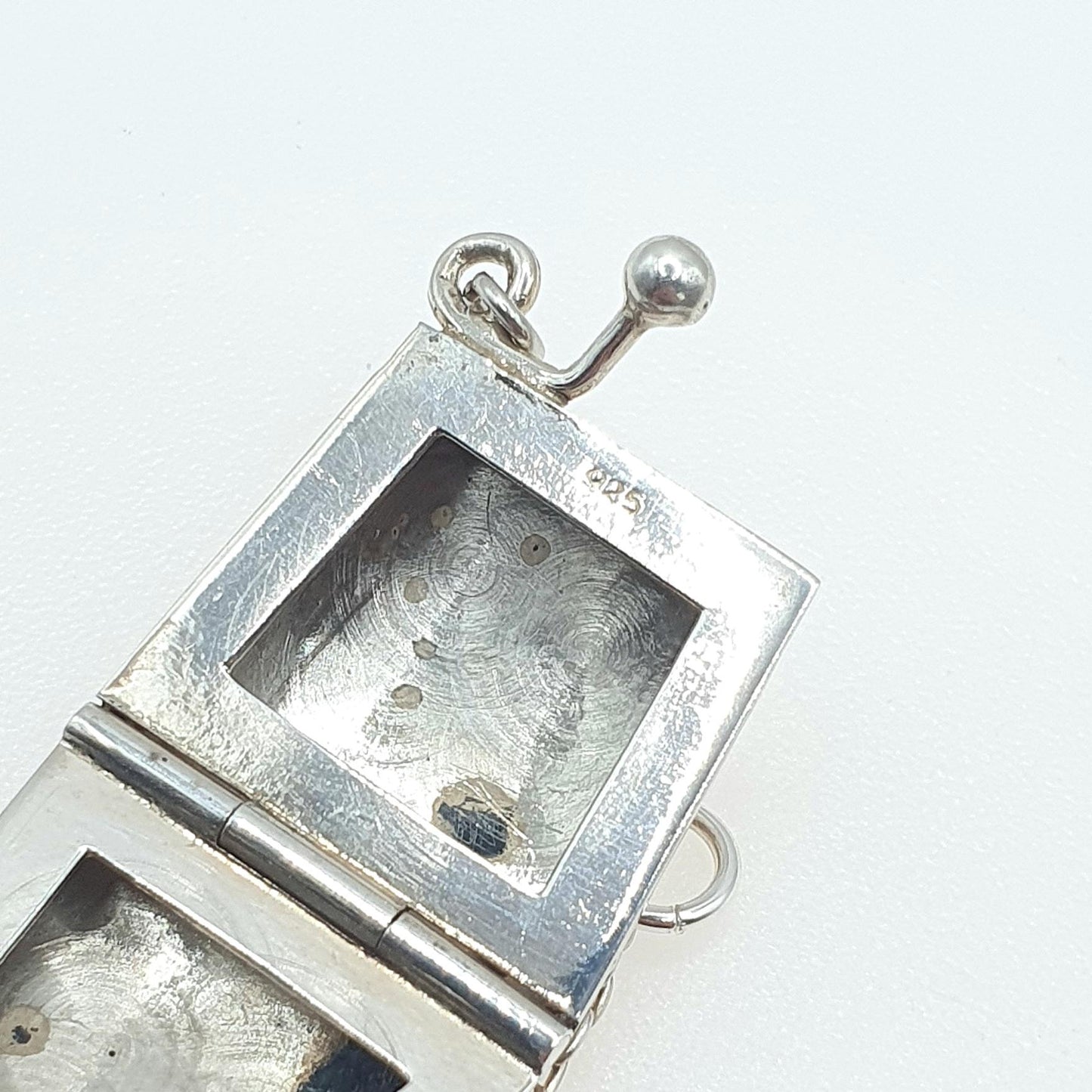Vintage Sterling Silver Purse Handbag Locket Hand Engraved Pendant Necklace Photo Picture Unisex Jewelry Womens Jewellery