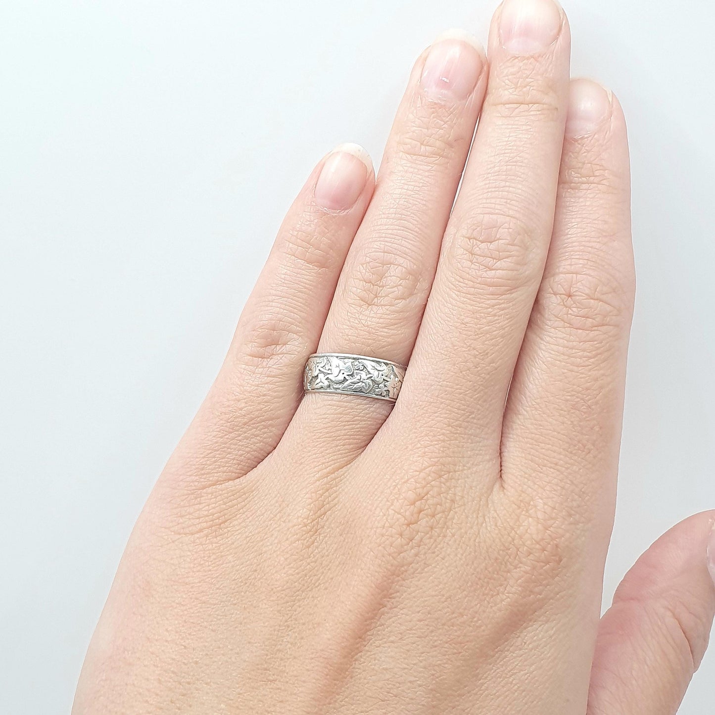 Antique Victorian Sterling Silver Band Ring Chased Ivy Leaf Pattern Foliage UK L US 5.75 Jewelry Womens Mens Womens Jewellery