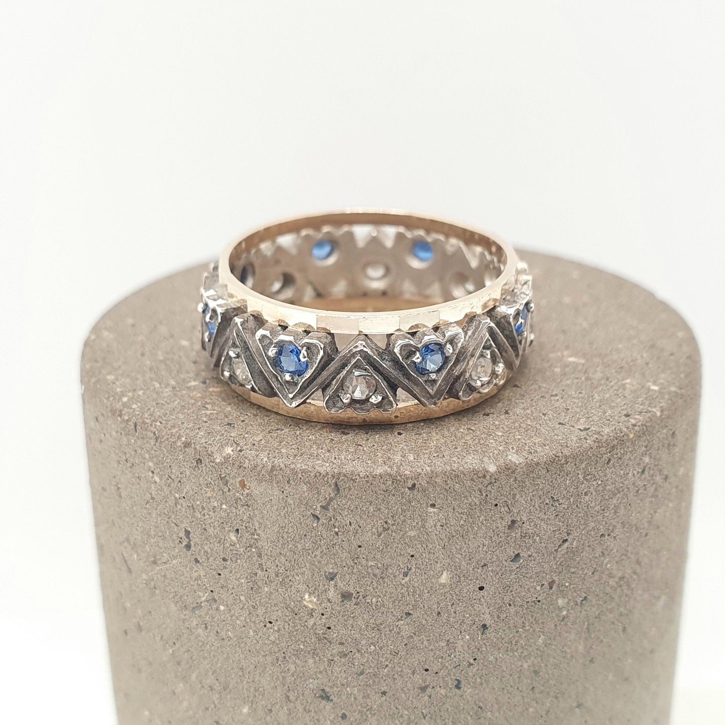Antique Art Deco 9ct Gold & Sterling Silver Eternity Ring Blue White Spinel Triangle Vintage