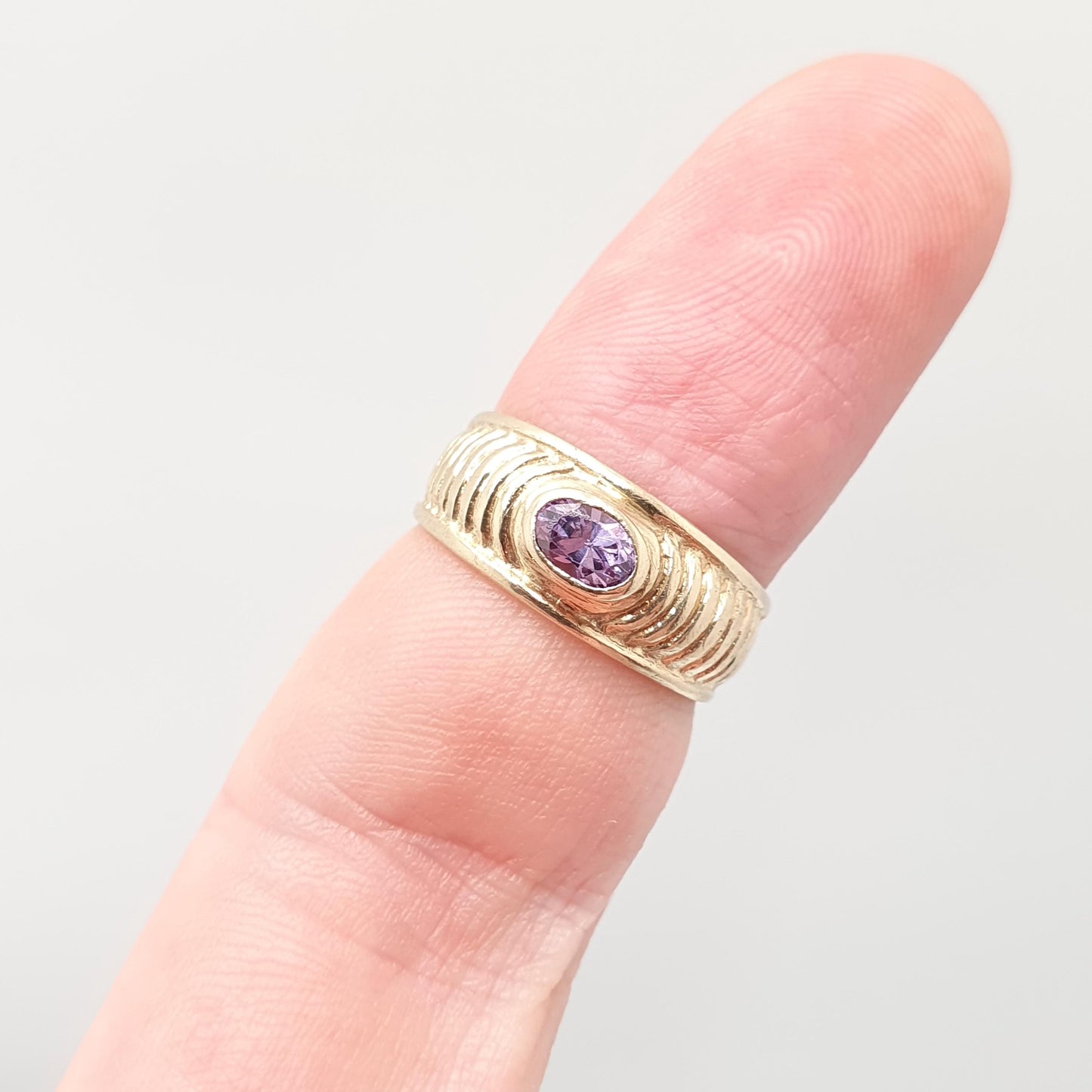 Vintage 9ct Gold Amethyst Ring Stepped Shoulder Domed Solitaire Oval Cut Solid 9k 9kt Womens Jewelry