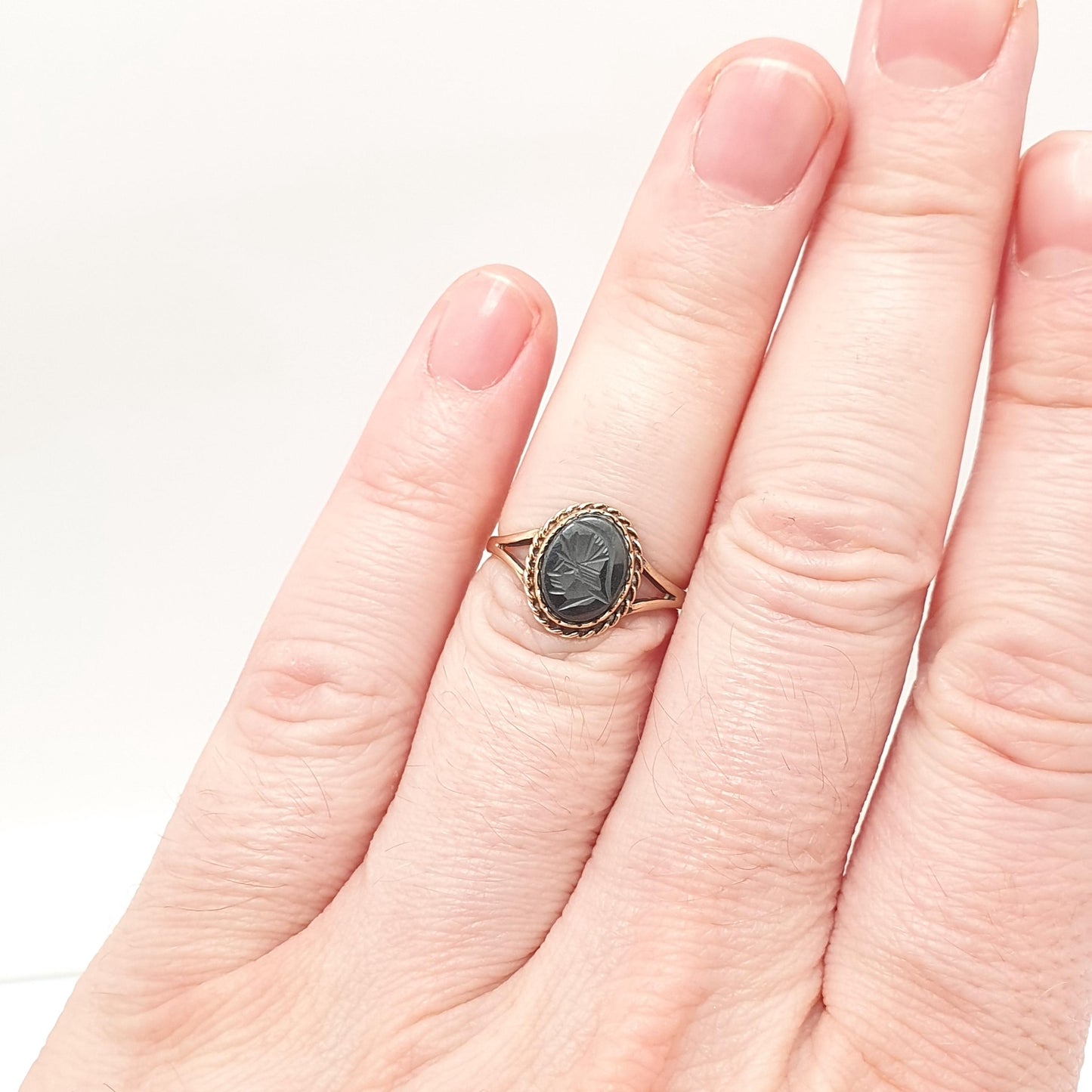 Vintage 9ct Gold Centurion Intaglio Signet Ring Hematite Roman Soldier Solid 9k 9kt Gemstone