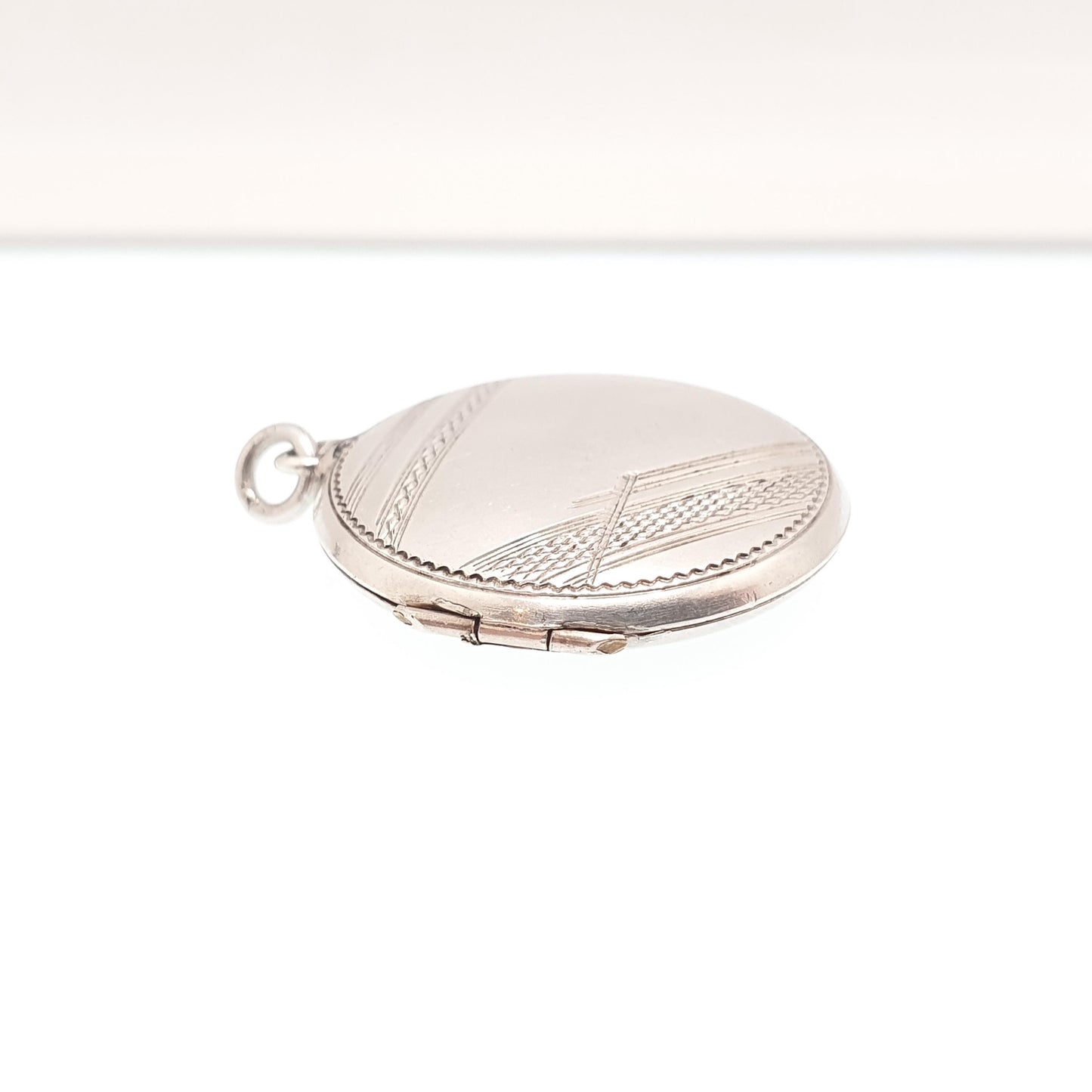 Antique Solid Silver Locket Art Deco Geometric Pattern Round Circle Necklace Pendant Vintage Jewellery