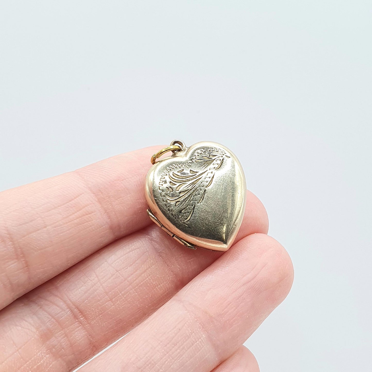 Antique Rolled Gold Heart Locket Gold Filled Art Deco Hand Engraved Pendant Necklace Vintage Jewellery