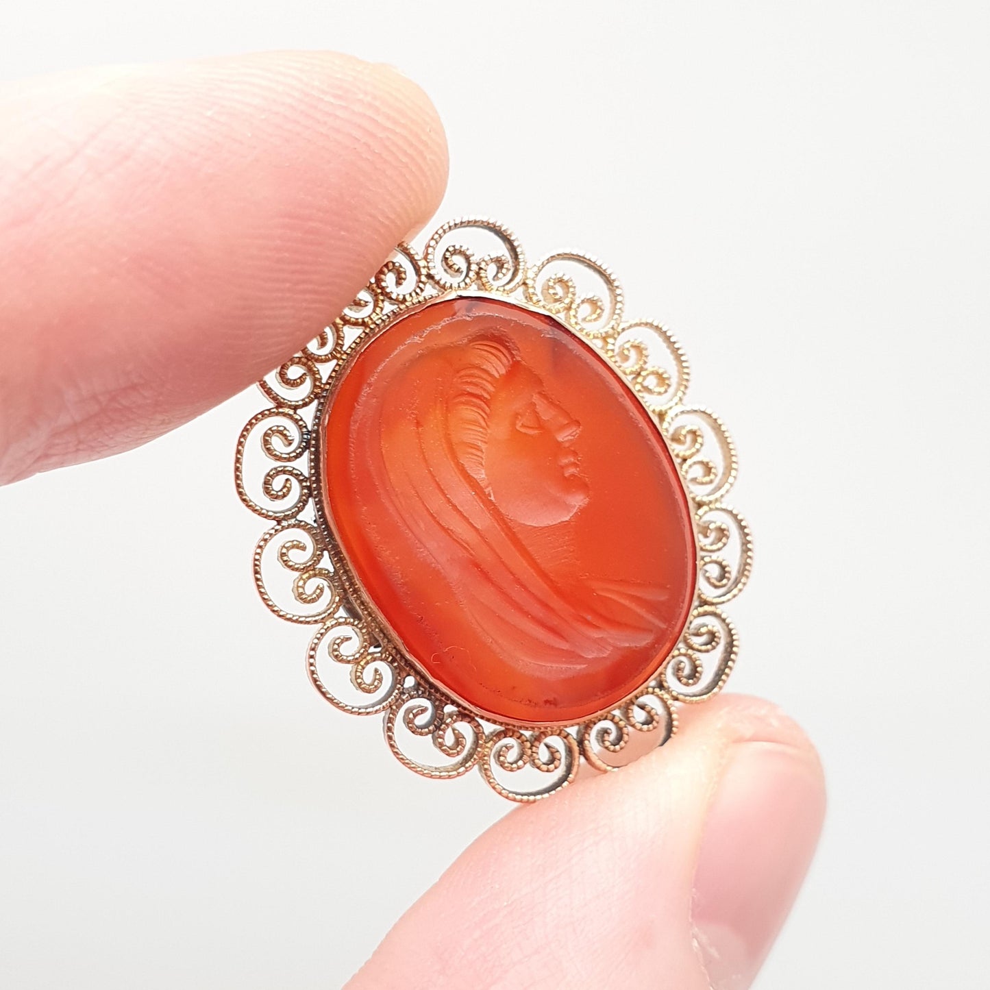 Antique Victorian 9ct Gold Virgin Mary Intaglio Brooch Pin Carnelian Gemstone Solid 9k 9kt Mother Vintage