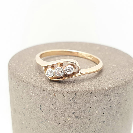 Antique 18ct Gold Diamond Ring Trilogy Crossover Solid 18k Natural Diamonds Vintage Sparkly Jewelry Jewellery