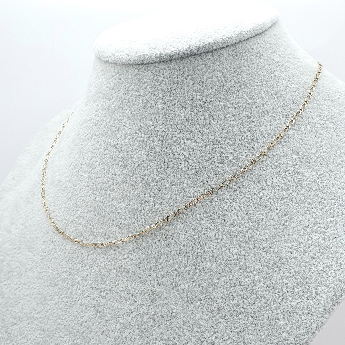 Vintage 9ct Gold Figaro Link Style Chain Necklace Curb Links Solid 9k 9kt 1.41g 41cm  Womens Jewellery Jewelry