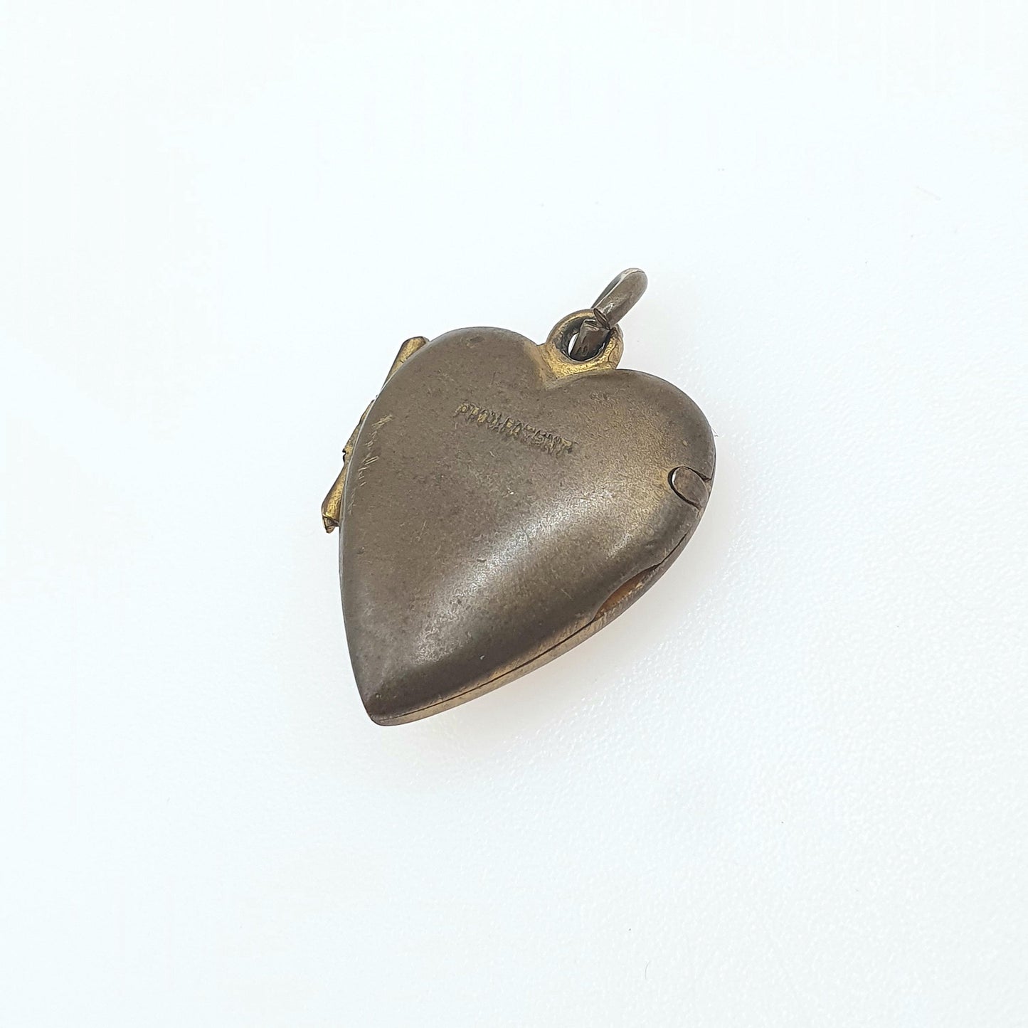 Antique Gold Gilt Isle of Man Heart Locket Manx Flag Cute Sweet Love Romantic Gift Vintage Womens Mens Jewellery Jewelry