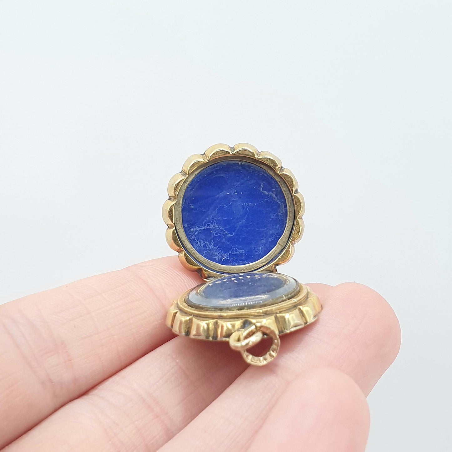 Antique Victorian Rolled Gold Locket Engine Turned Gold Filled Round Vintage Womens Jewellery Jewelry