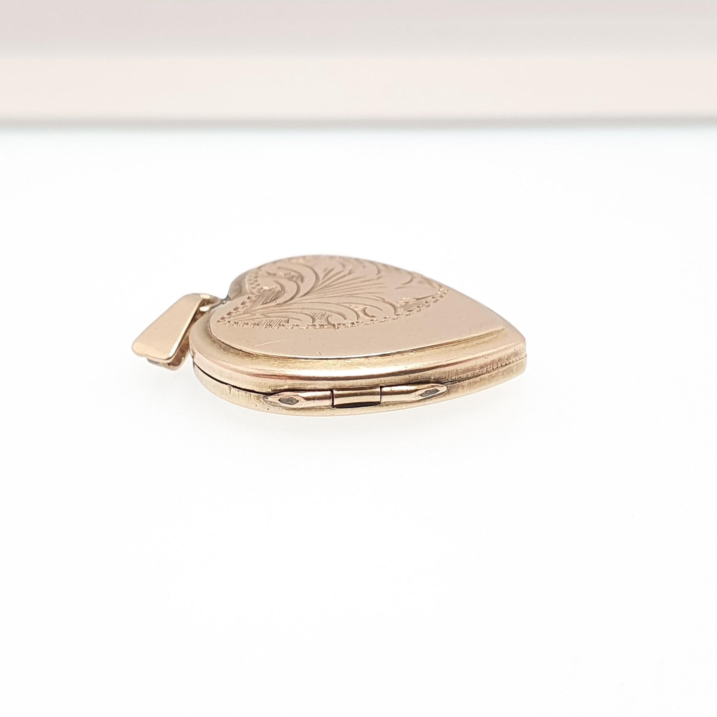 Antique 9ct Gold Heart Locket Cute Engraved Solid 9k 375 Pendant Love Gift Back & Front Necklace Jewelry Womens Jewellery
