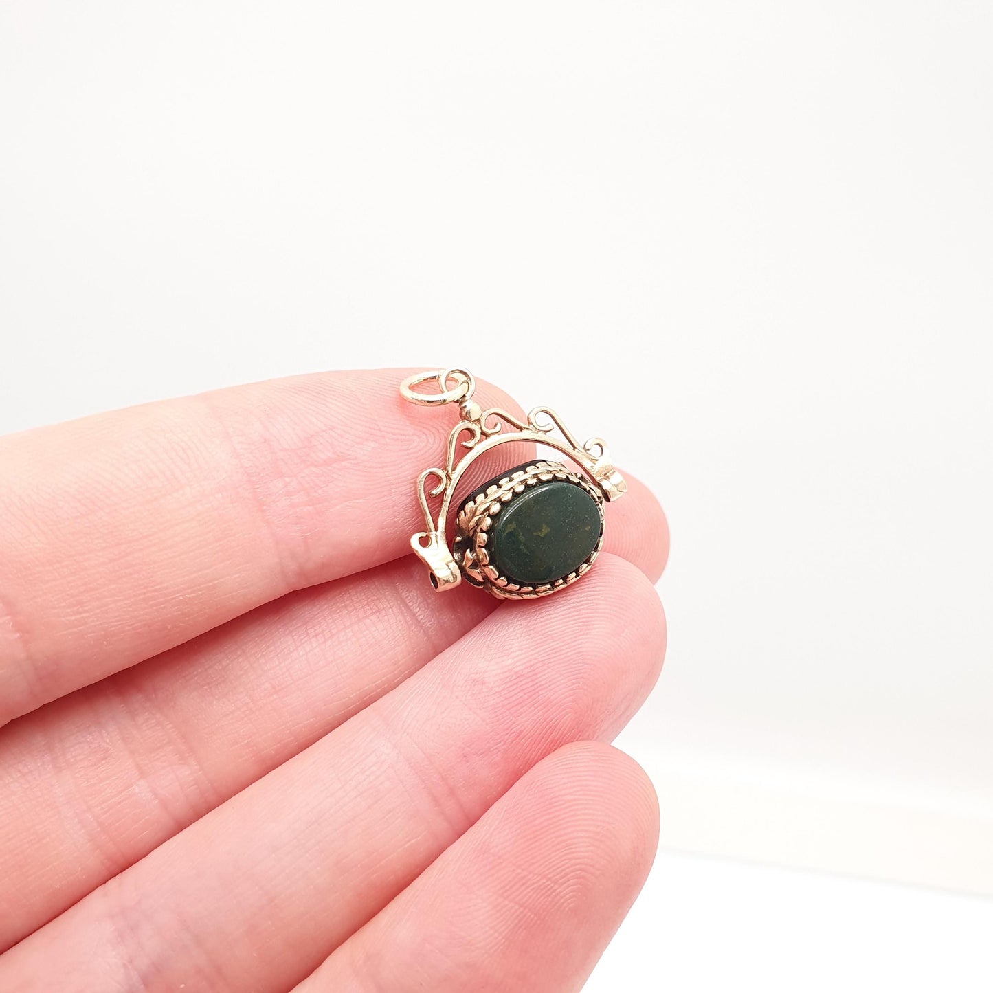 Vintage 9ct 9k Gold Spinner Fob Pendant Bloodstone Onyx Carnelian Necklace Victorian Style Jewelry Jewellery
