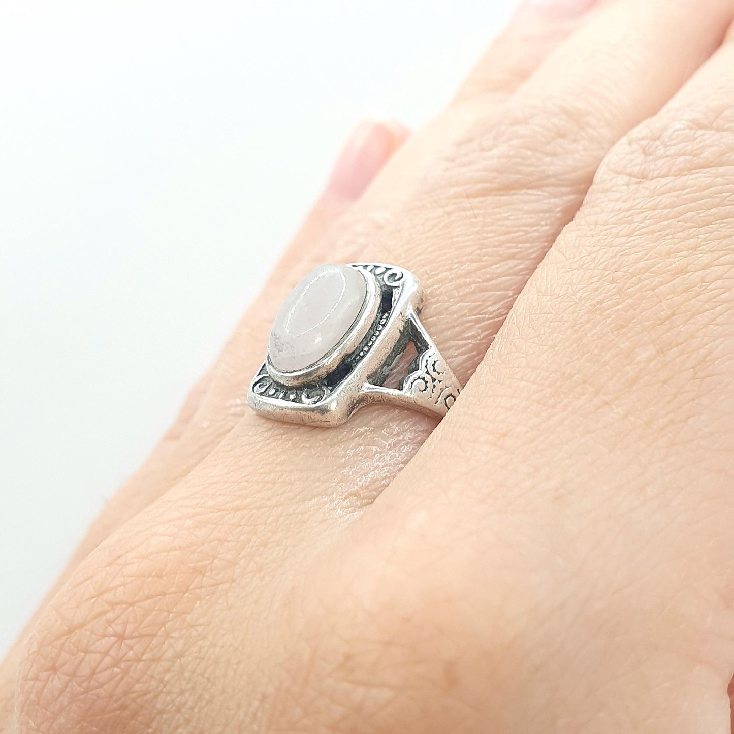 Antique Arts and Crafts Solid Silver Rose Quartz Ring Oval Cabochon Pink Quartz Jewelry Jewellery Vintage UK O.5 or US 7.5