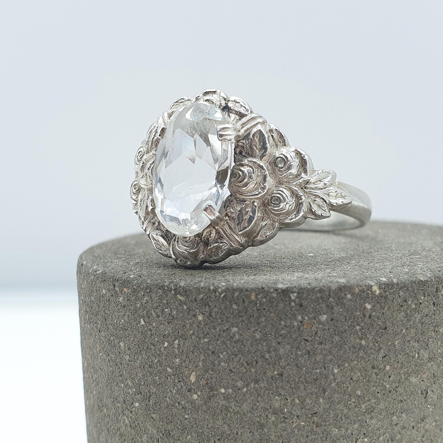 Antique Arts and Crafts Solid Silver Rock Crystal Quartz Ring Rose Border Gemstone Genuine Cocktail Jewellery Jewelry Vintage UK S US 9