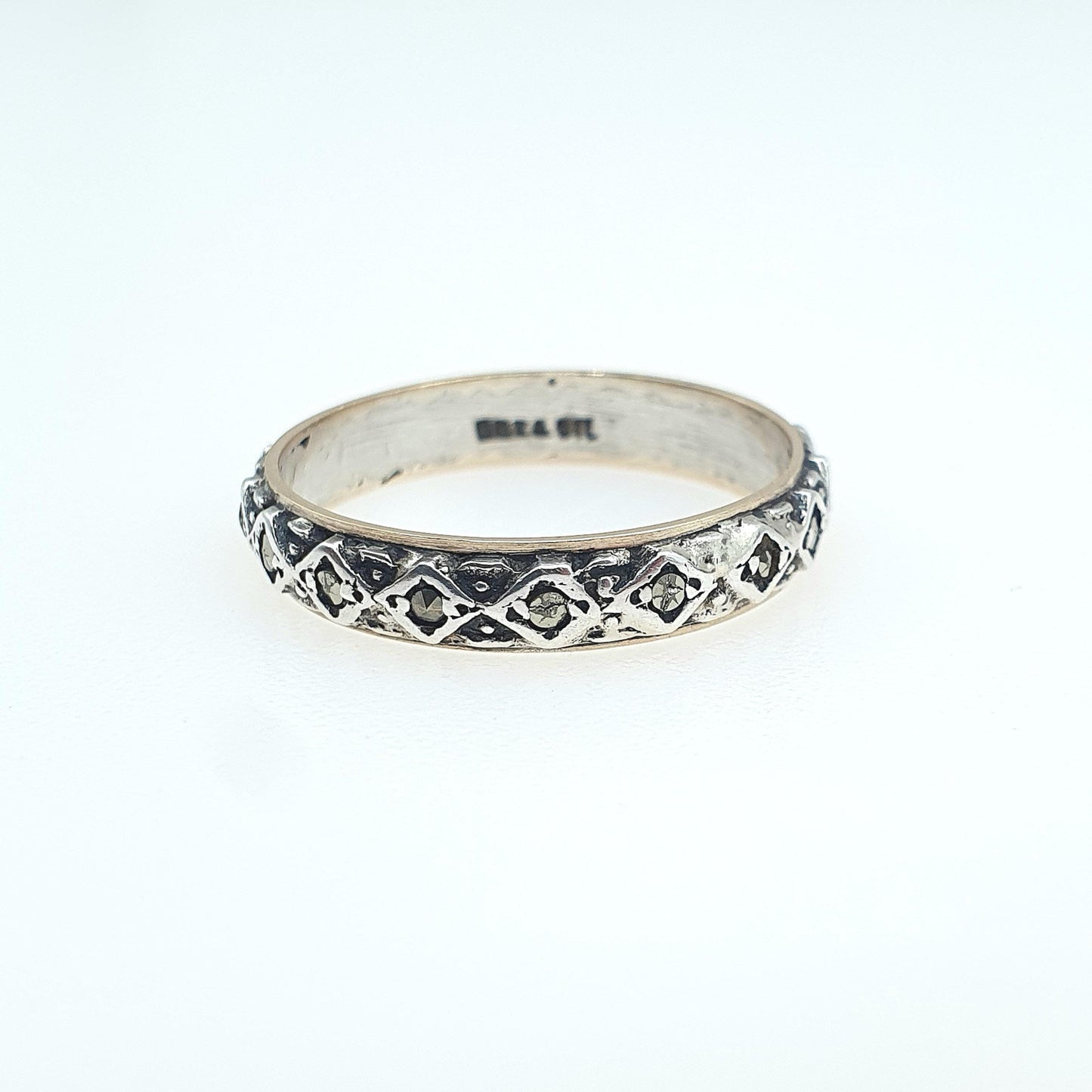 Antique 9ct Gold & Solid Silver Marcasite Eternity Ring Kite Pattern Gift Love Womens Mens Jewellery Jewelry UK O.5 or US 7.5