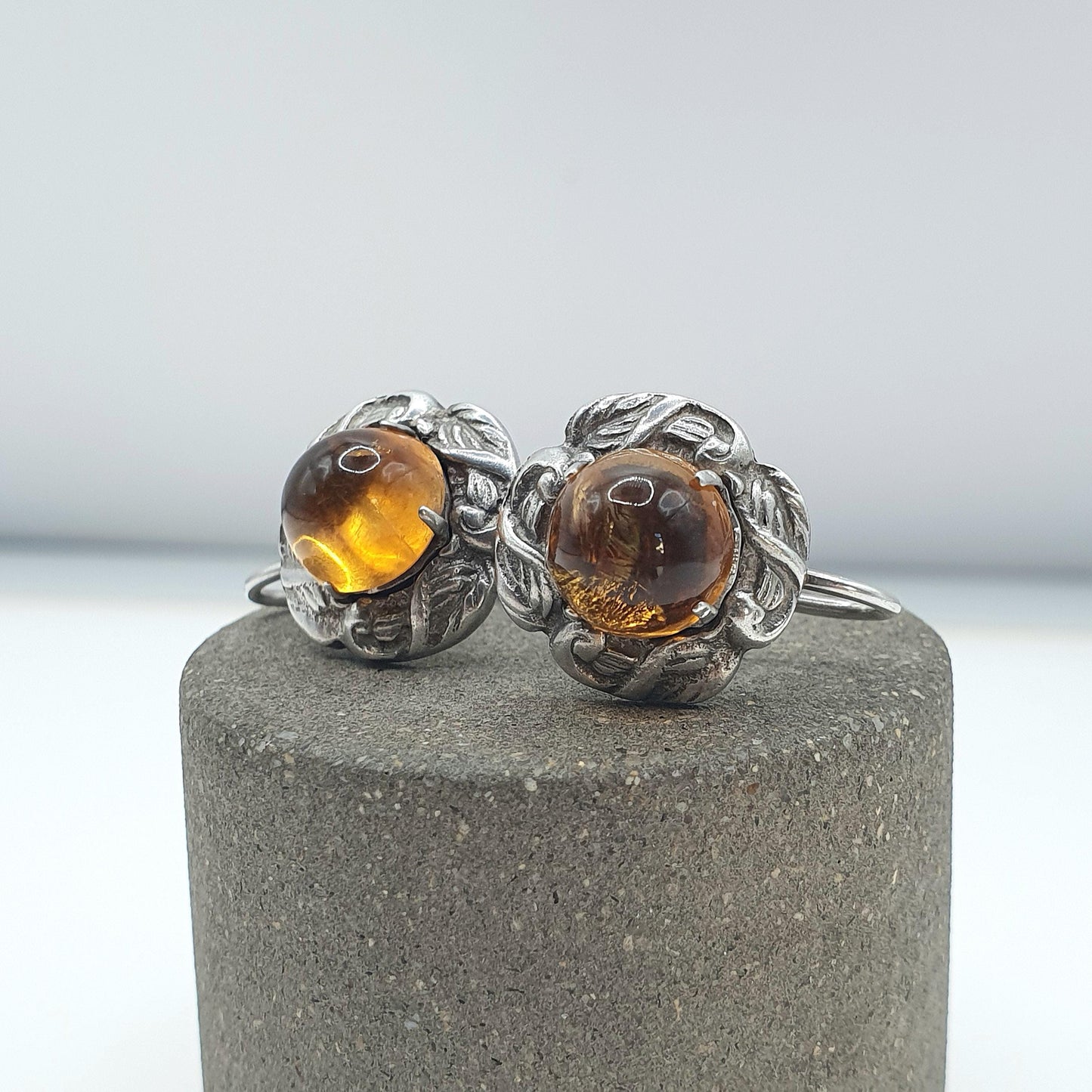 Antique Natural Citrine Solid Silver Earrings Arts and Crafts Leaf Border Cabochon Gemstone Vintage Jewellery Jewelry