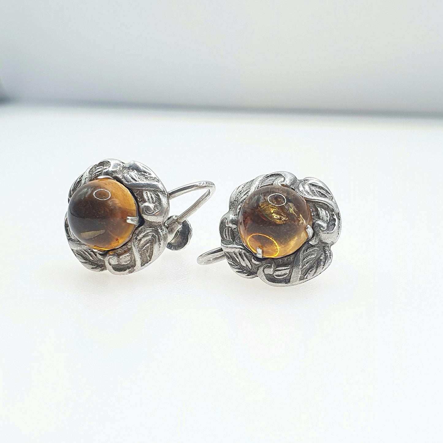 Antique Natural Citrine Solid Silver Earrings Arts and Crafts Leaf Border Cabochon Gemstone Vintage Jewellery Jewelry