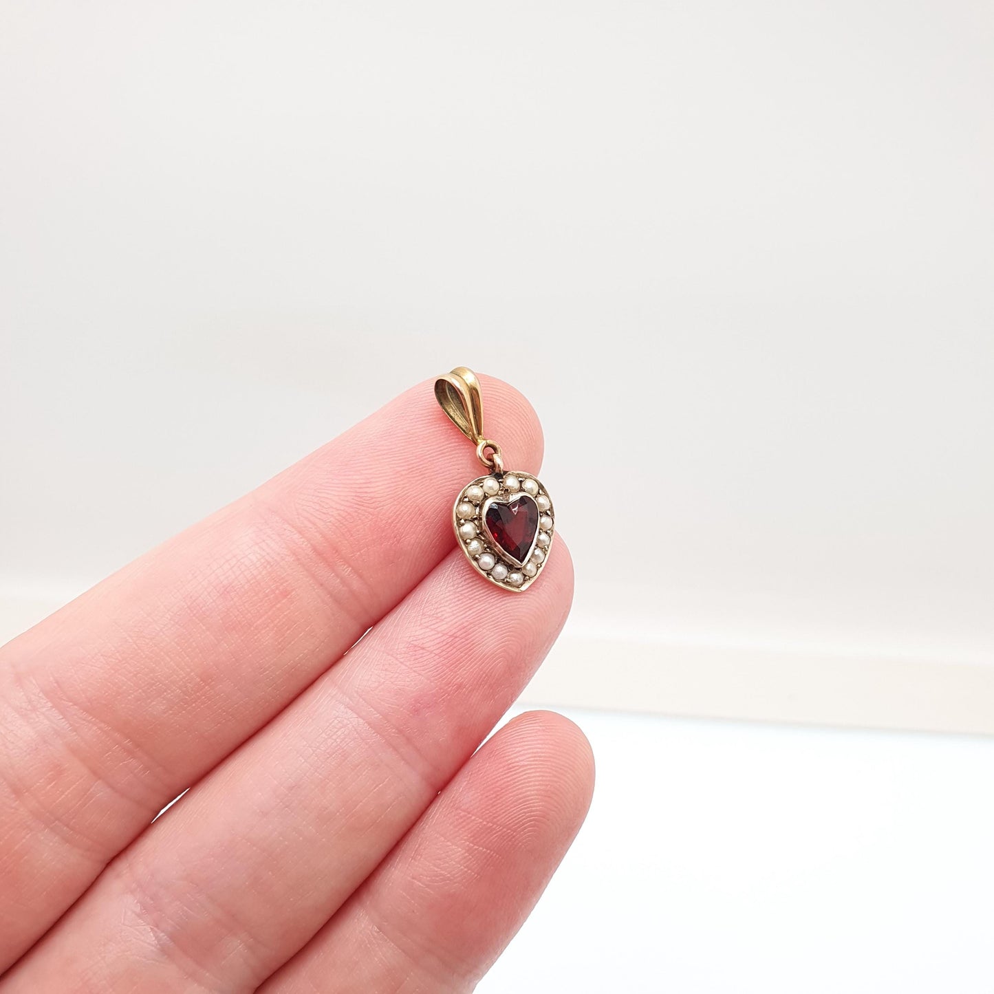 Antique Victorian 9ct Gold Garnet Heart Pendant Seed Pearl Puffer Necklace Solid 9k 375 9kt Vintage