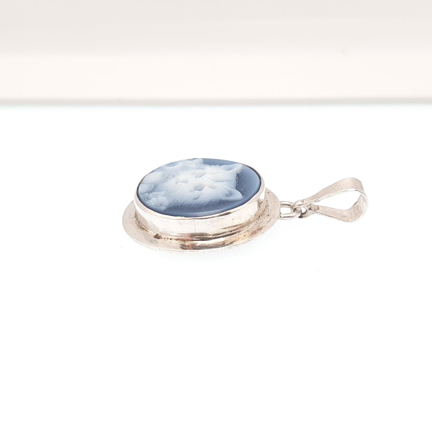 Vintage Sterling Silver Cat Cameo Pendant Necklace Blue Agate Hardstone Kitten Cats 925 Jewelry Womens Jewellery