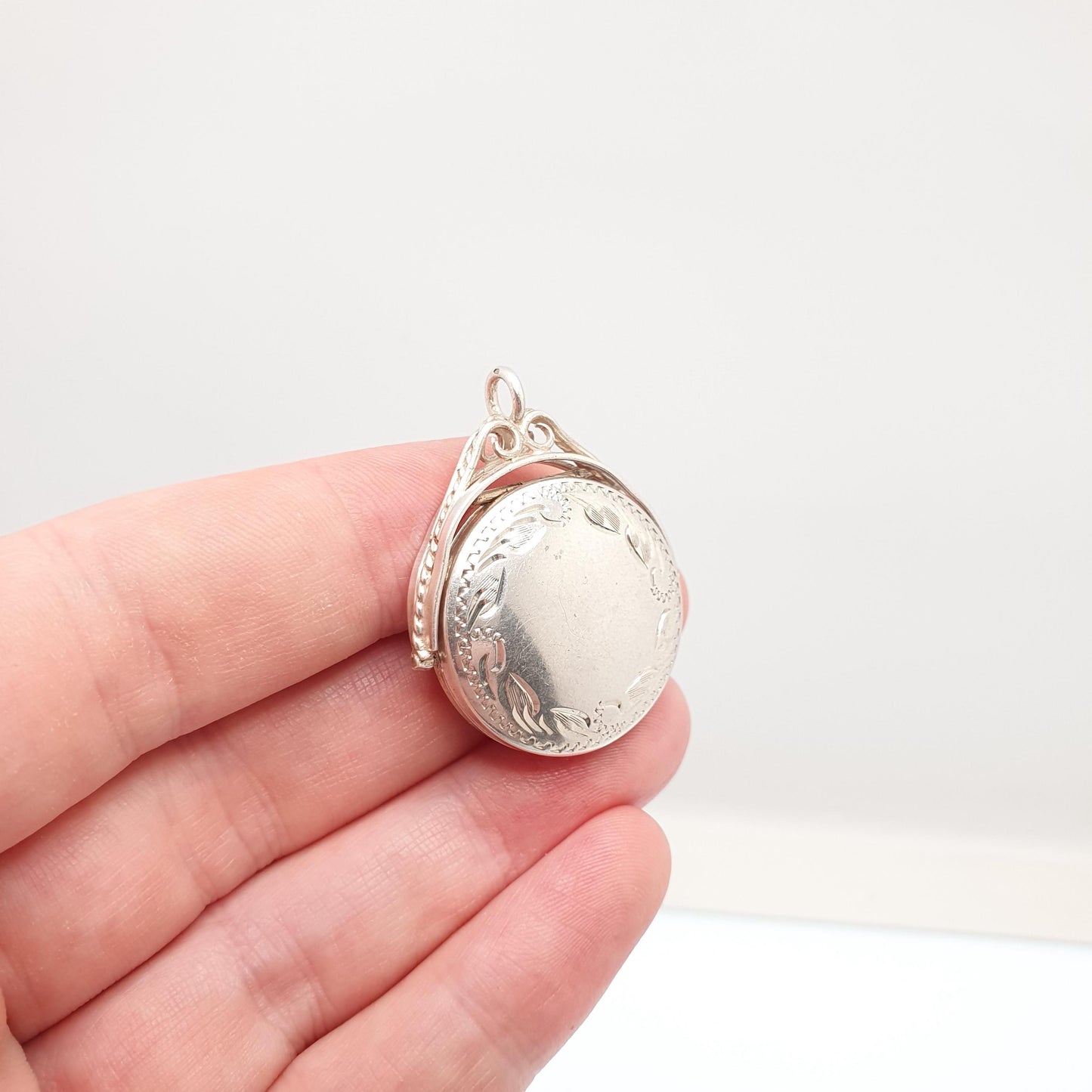 Vintage Sterling Silver Spinner Locket Pendant Fob Necklace Spinning Rotating Engraved Large Big Jewelry